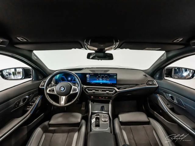 BMW 330 330i M-Sport Sedan xDrive