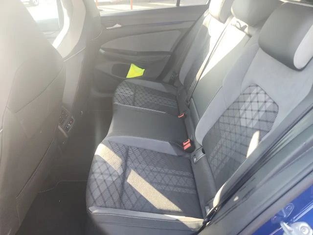 Volkswagen Golf 2.0 TDI DSG R-Line Variant