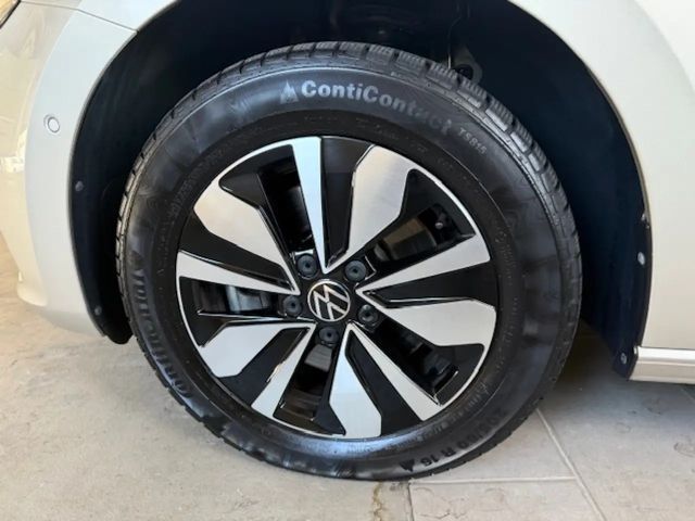 Volkswagen Touran 1.5 TSI Move