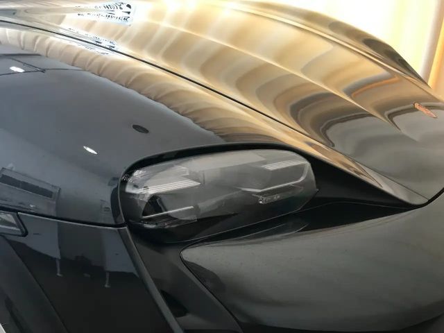 Porsche Taycan 4 Cross Turismo