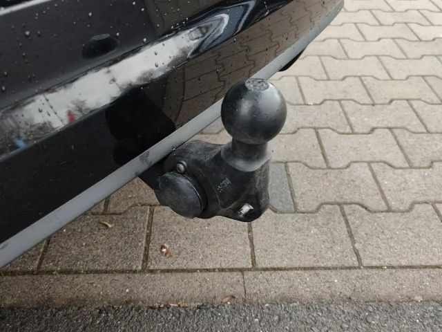 Volkswagen Touran 1.5 TSI DSG IQ.Drive