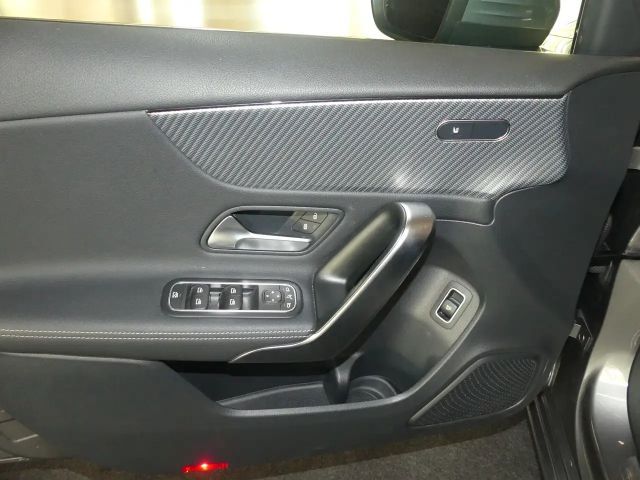 Mercedes-Benz A 200 Progressive