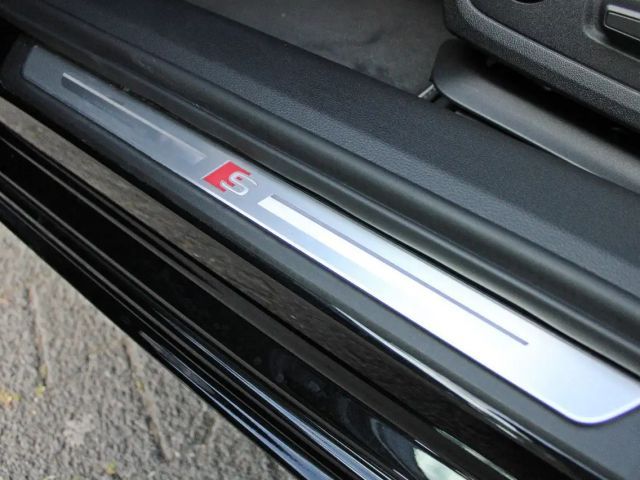 Audi S6 Quattro Sedan