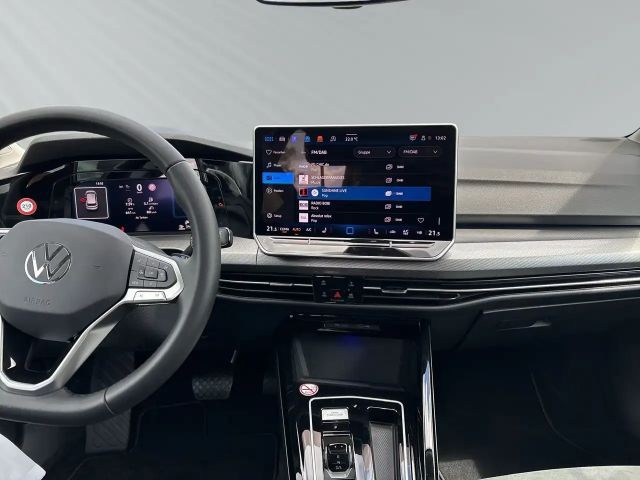 Volkswagen Golf 1.5 eTSI Golf VIII Style