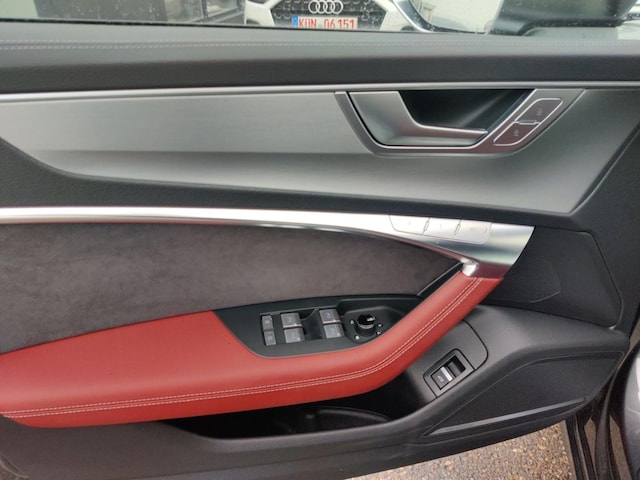 Audi S6 Avant Quattro