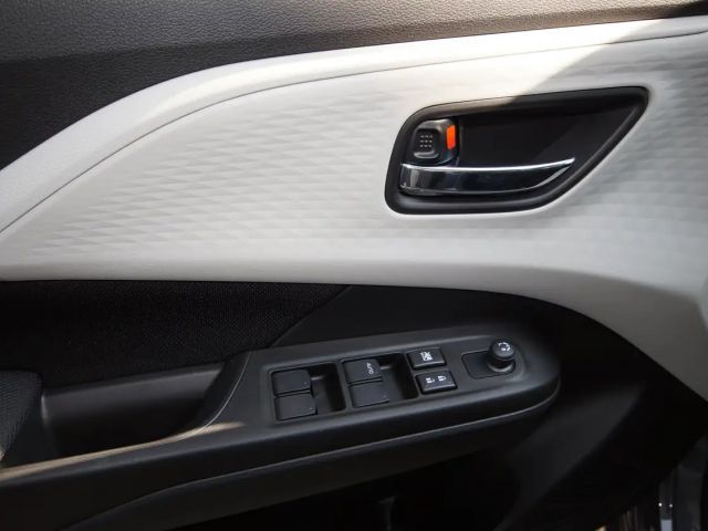 Suzuki Swift Club Hybrid