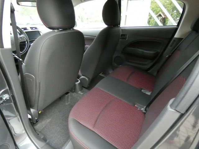 Mitsubishi Space Star Star