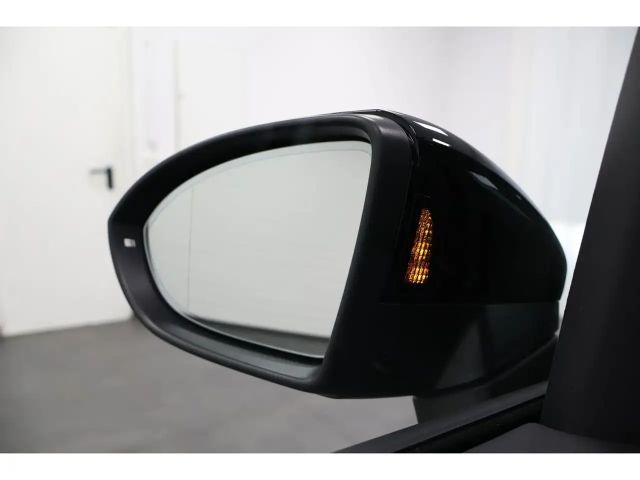 Volkswagen Touran 2.0 TDI DSG R-Line