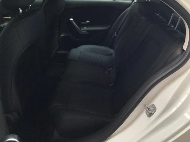 Mercedes-Benz A 180 Progressive