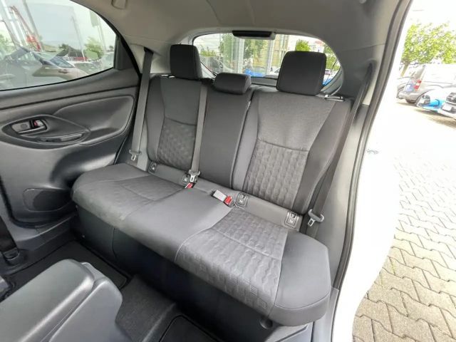 Toyota Yaris Hatchback Hybride VVT-i