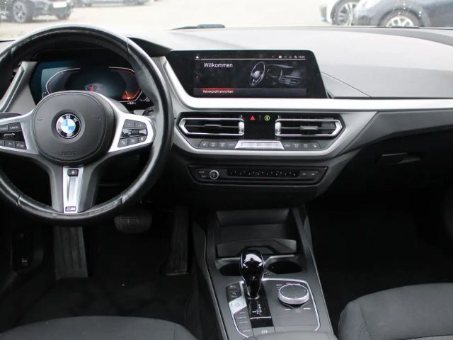 BMW 118 118i Advantage pakket Sedan