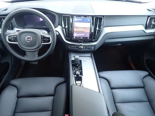 Volvo XC60 AWD Dark Plus