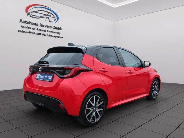 Toyota Yaris Hatchback Hybride VVT-i