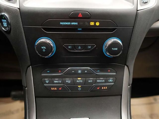 Ford S-Max 2,0 EcoBl. Aut. ''7SITZ*AHK*LED*NAVI*R-KAM''