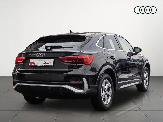 Audi Q3 S-Line S-Tronic
