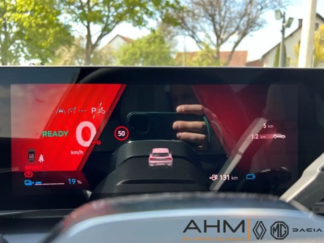 Renault Scenic E-Tech Iconic