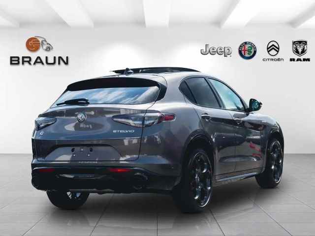 Alfa Romeo Stelvio AT8 Q4 Turbo Veloce