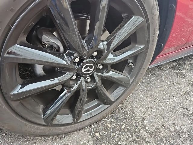 Mazda 3 2.5L SkyActiv e-Skyactiv