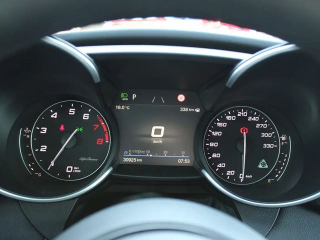 Alfa Romeo Giulia Carbon Quadrifoglio