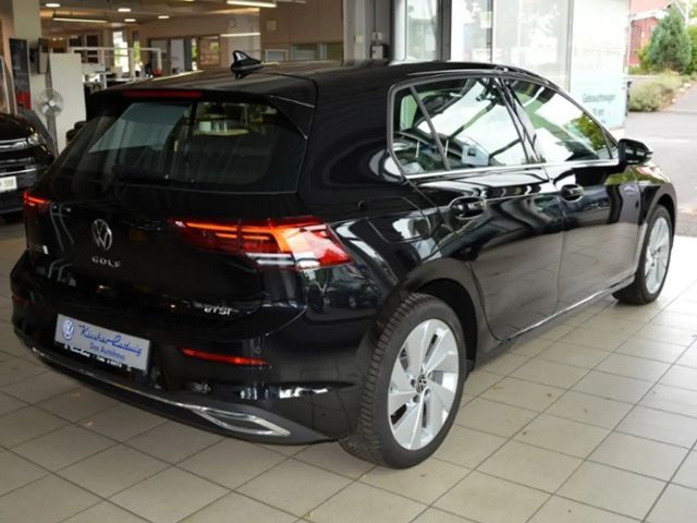 Volkswagen Golf DSG Golf VIII Style