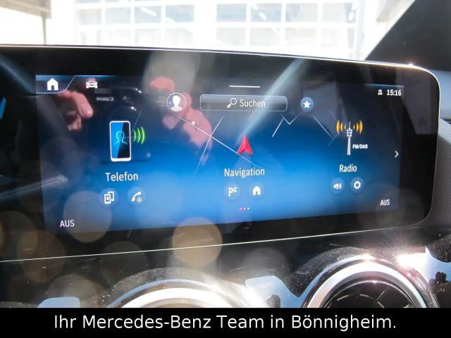 Mercedes-Benz GLA 180 AHV / Winter-Paket / RFK