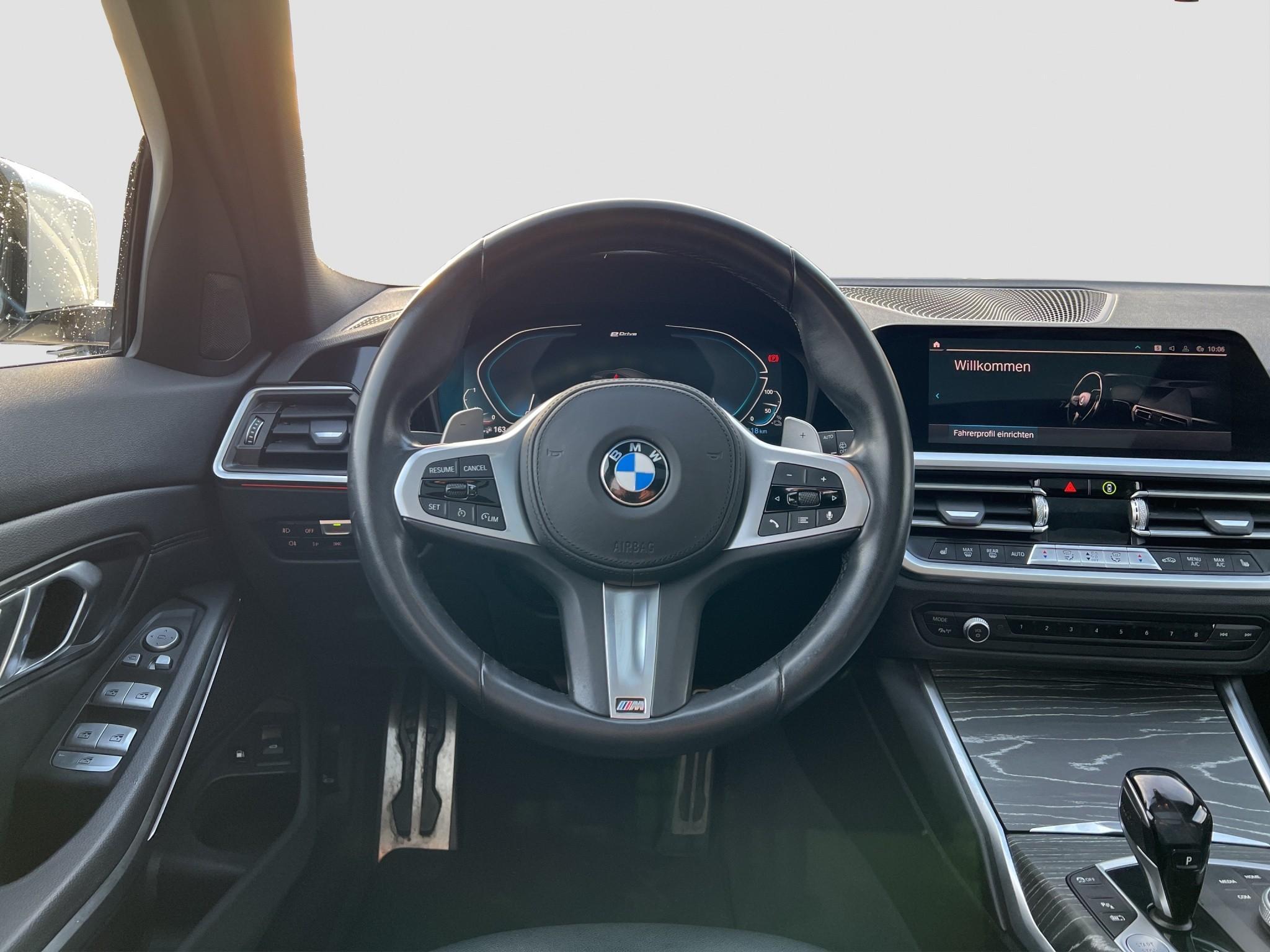 BMW 330 330e Touring