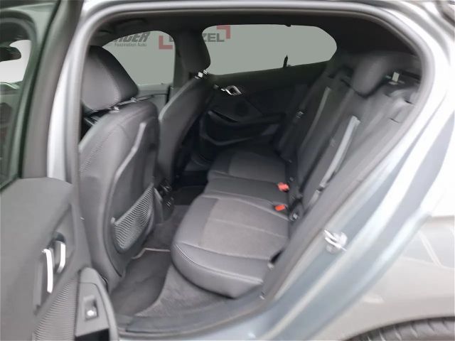 BMW 118 118d Sedan Sport Line