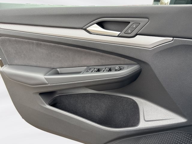 Volkswagen Golf 2.0 TDI DSG Golf VIII Variant