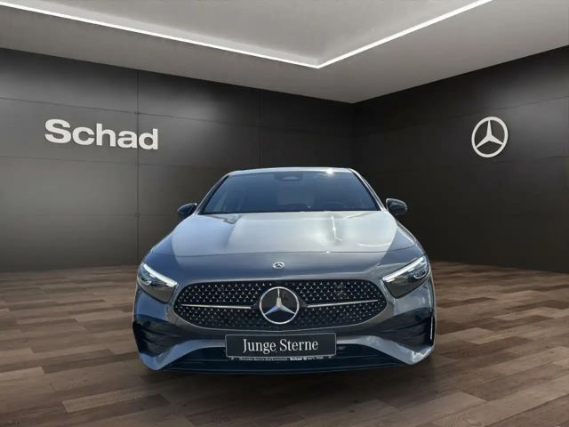 Mercedes-Benz A 220 4MATIC AMG Line