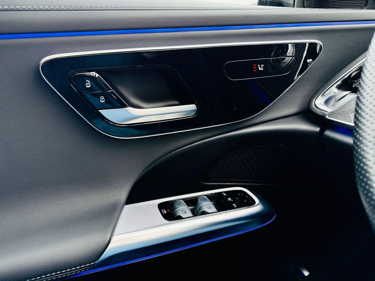 Mercedes-Benz E 200 AMG Line Sedan