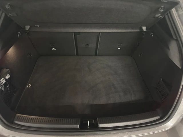 Mercedes-Benz A 200 AMG Line