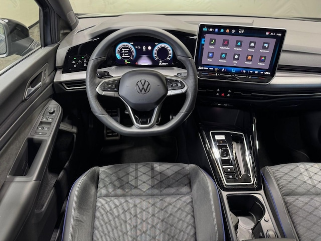 Volkswagen Golf 1.5 eTSI DSG R-Line