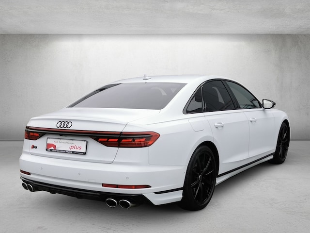 Audi S8 Quattro