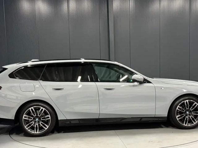 BMW 520 520d M-Sport Touring xDrive