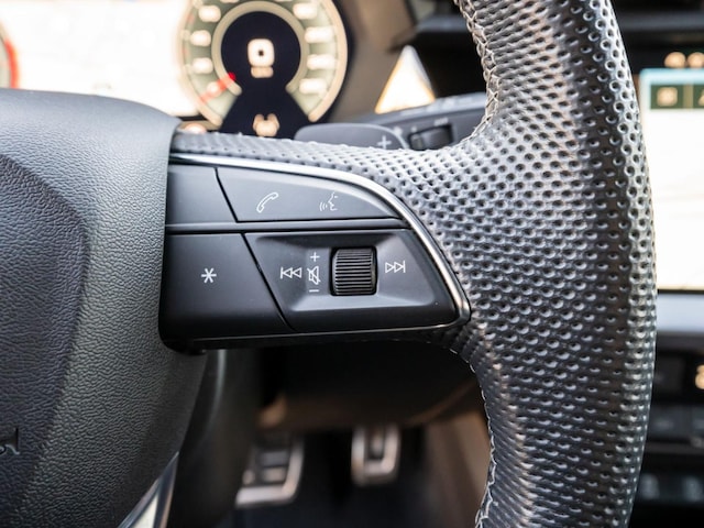 Audi A3 30 TFSI S-Line S-Tronic Sportback