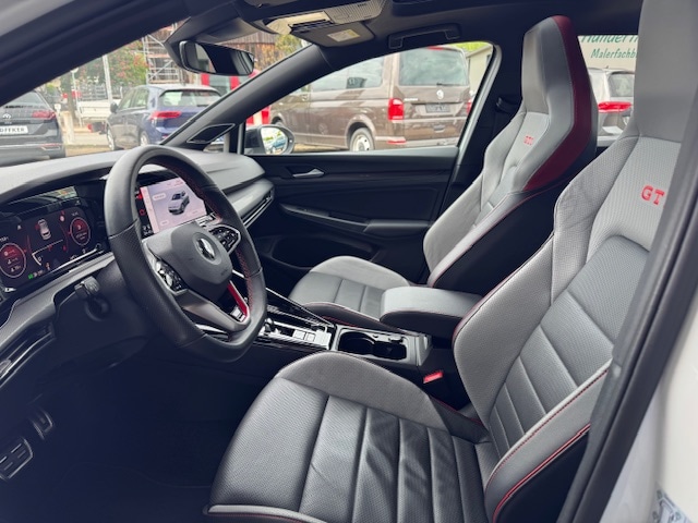 Volkswagen Golf 2.0 TSI