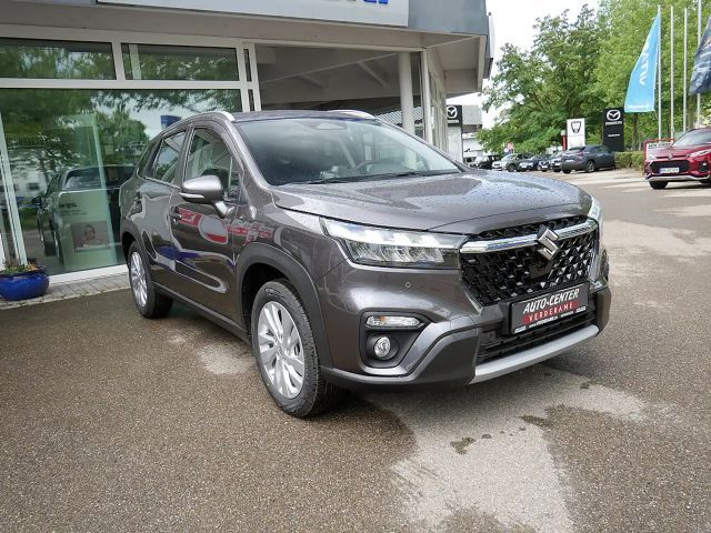 Suzuki S-Cross Hybrid