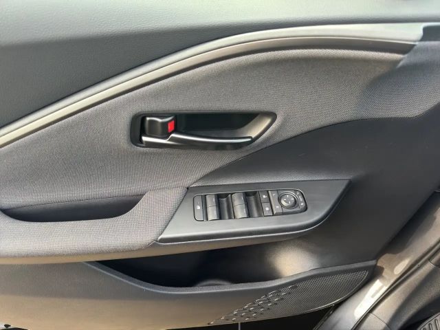 Toyota C-HR Plug-in Team D