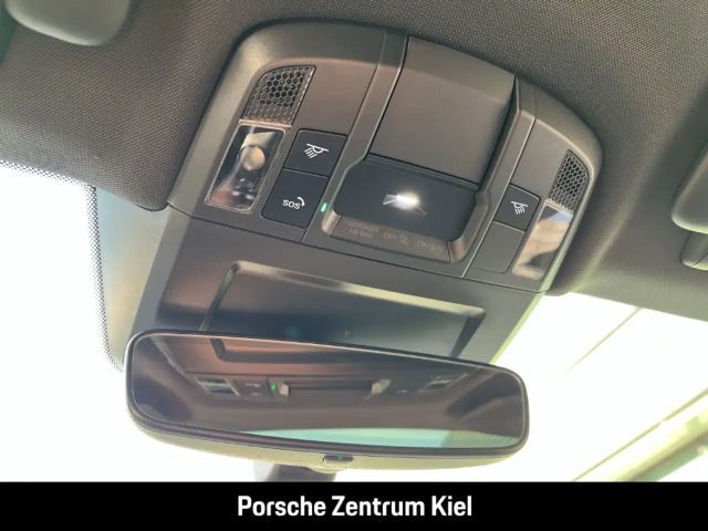 Porsche 992 4S Carrera Coupé