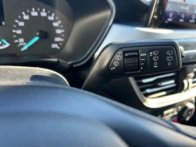 Ford Kuga Cool & Connect