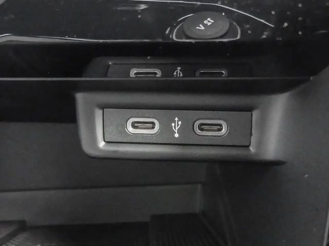 Volkswagen T-Roc 2.0 TSI DSG IQ.Drive R-Line