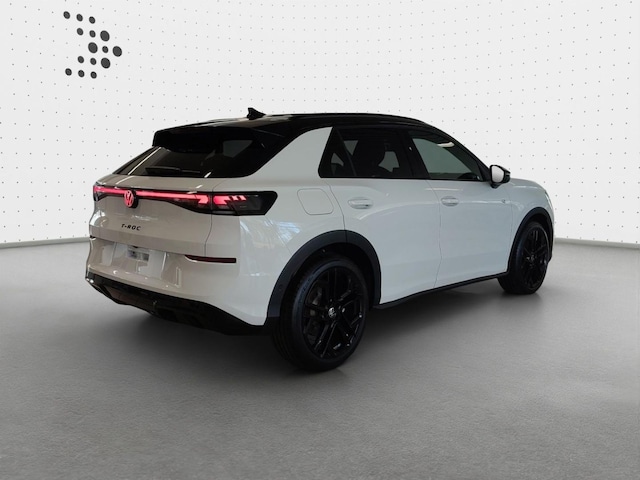 Volkswagen T-Roc 1.5 eTSI DSG R-Line