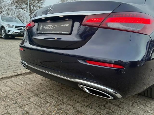 Mercedes-Benz E 220 E 220 d Sedan
