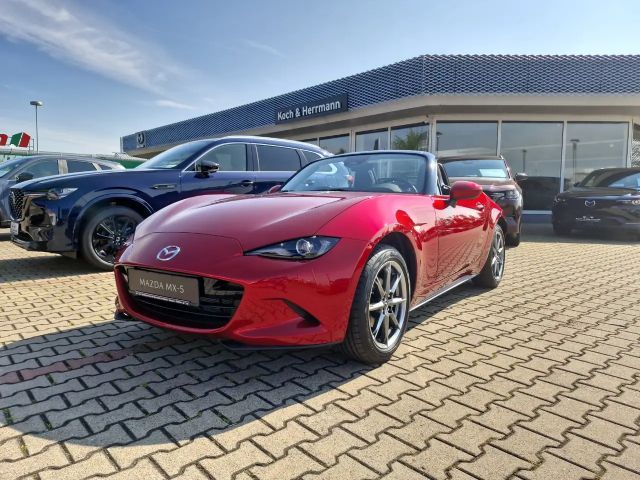 Mazda MX-5 SkyActiv