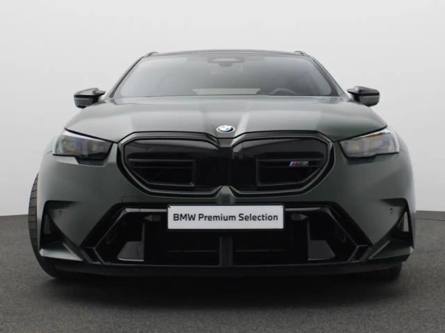 BMW M5 FROZEN DEEP GREEN - UNIEK - 40 GRAM CO2