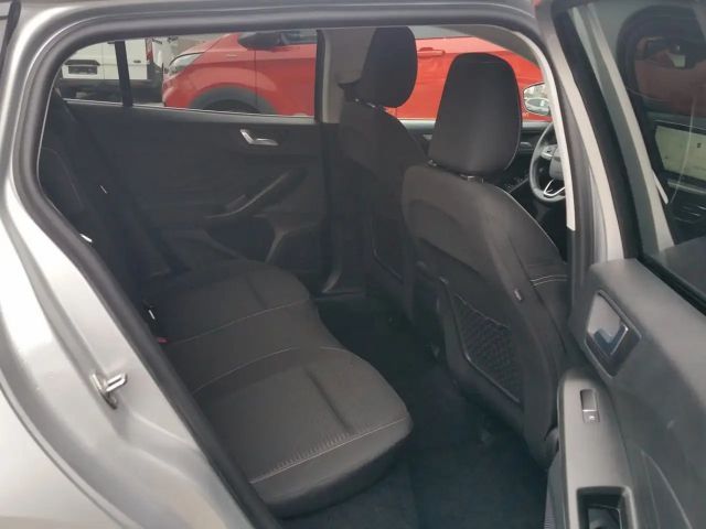 Ford Focus Titanium Wagon