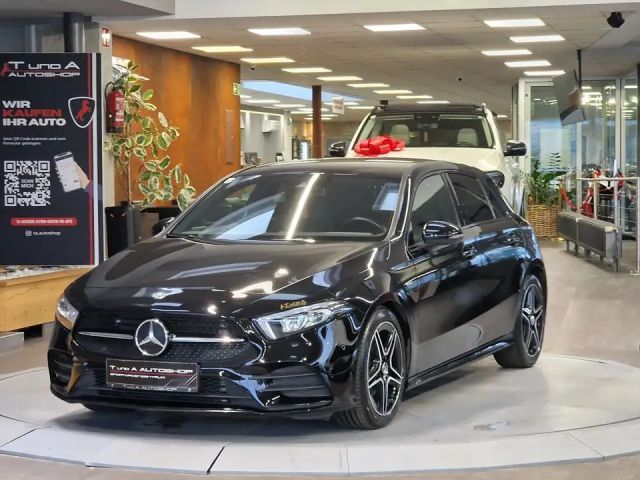 Mercedes-Benz A 180 A 180 d AMG Line