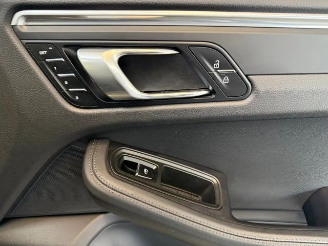 Porsche Macan *PANO*LUFT*AHK*21ZOLL*KAMERA*BOSE*