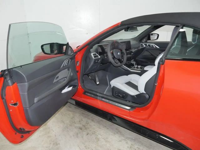 BMW M4 Cabrio Competition xDrive