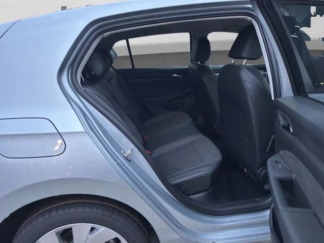 Volkswagen Golf 1.5 TSI